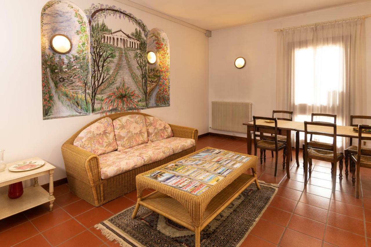 Residence Le Barchesse Casavagra Exterior foto
