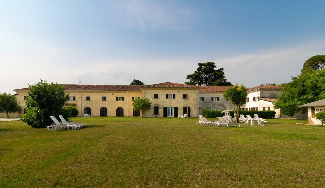 Residence Le Barchesse Casavagra Exterior foto